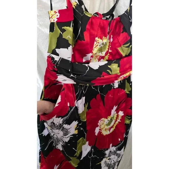 Satin Floral Plus Size Party Dress - Picture 7 of 10